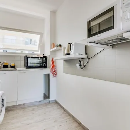 Lägenhet Ceres Furnished Flat Juan-les-Pins